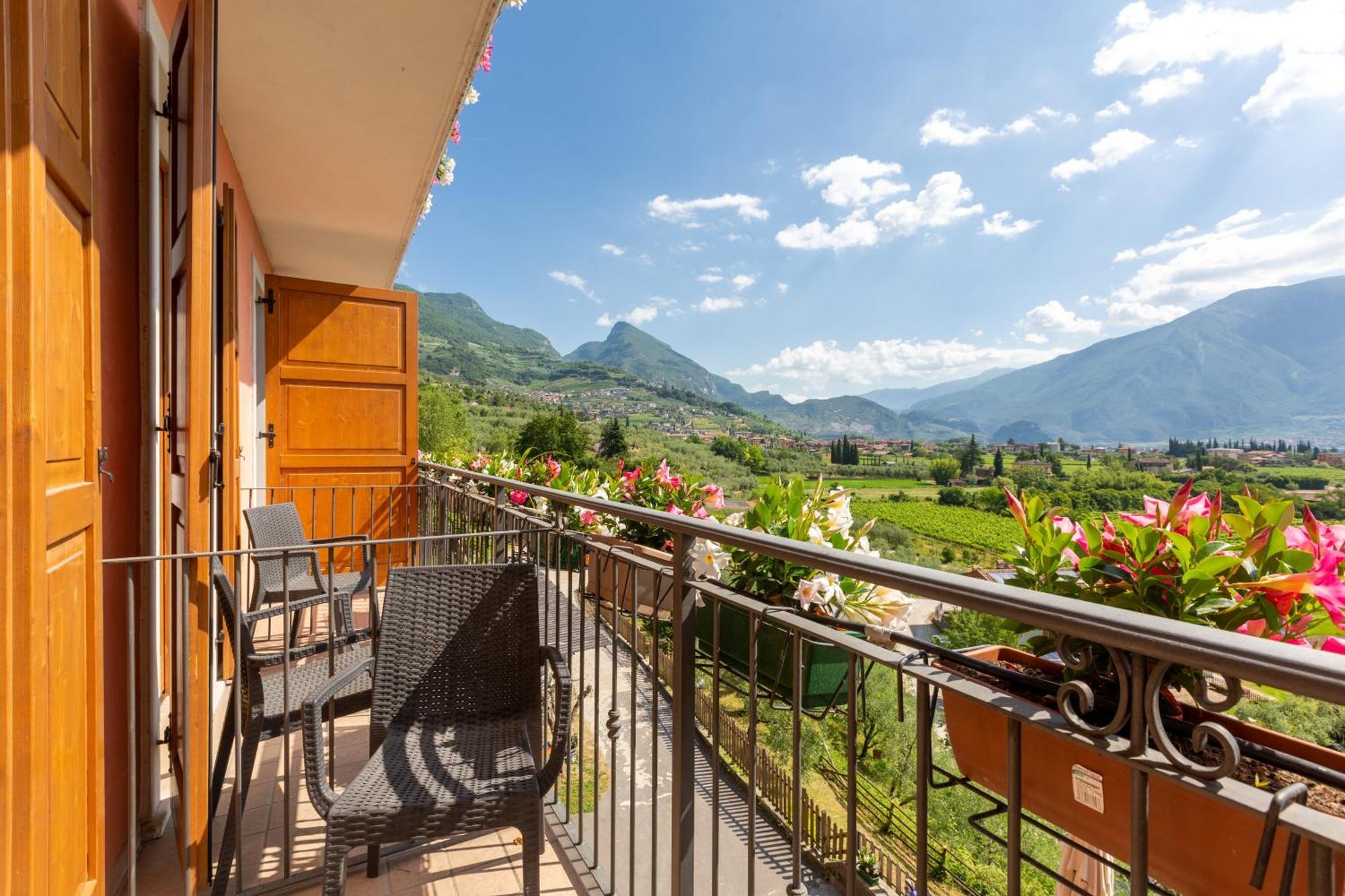 Agritur Eden Marone Villa Riva del Garda Eksteriør billede